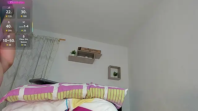 katrina moore online show from 10-04-25, 10:24