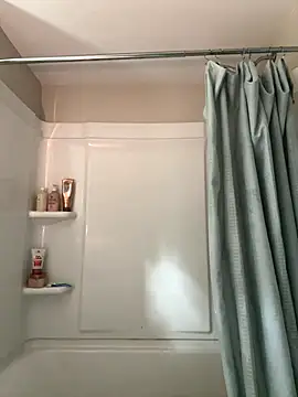 menaceswife online show from 09-26-25, 01:48