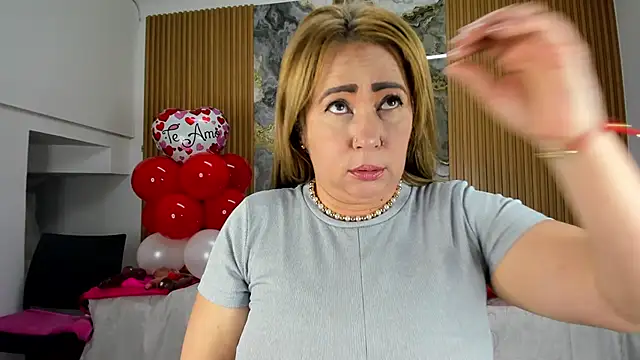 Danna topless online show from 03-10-25, 12:04