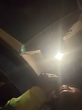 Snapshot of londonsfantasy chatting on 11-08-25, 03:50 londonsfantasy online show from 11-08-25, 03:50