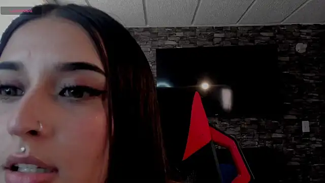 Charlotte greys online show from 02-18-26, 08:05