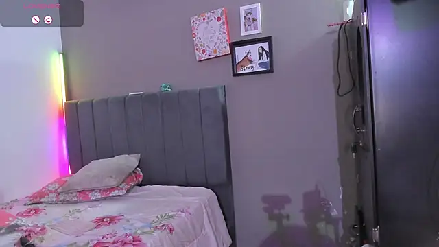 curvy jhacky online show from 03-15-25, 12:15