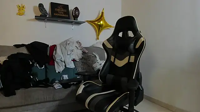 julian wallace online show from 10-23-25, 07:12