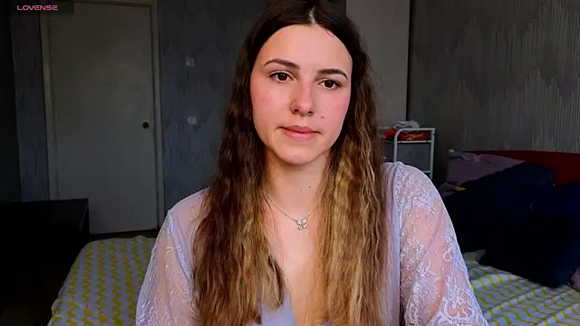 sophia euphoriaa online show from 05-04-26, 07:26