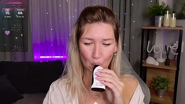 MilaBott online show from 09-19-25, 08:31