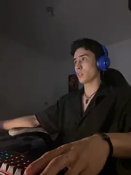 gojo satoru 18 online show from 12-02-25, 03:12