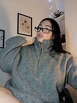 Snapshot of helena_smith chatting on 02-08-25, 04:25 helena smith online show from 02-08-25, 04:25