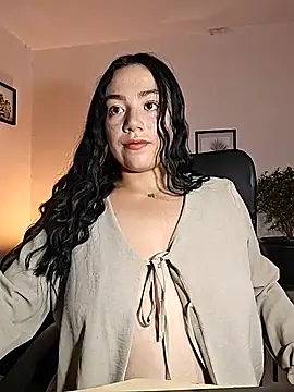 Snapshot of helena_smith chatting on 11-10-25, 03:38 helena smith online show from 11-10-25, 03:38