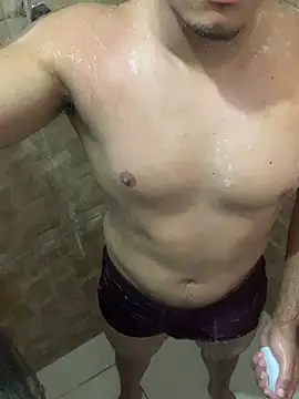 Brasileirinhoo online show from 04-28-26, 04:12