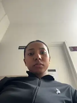 Snapshot of GabrielaLugo chatting on 06-18-26, 06:12 GabrielaLugo online show from 06-18-26, 06:12