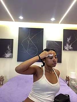 Snapshot of GabrielaLugo chatting on 07-30-26, 11:53 GabrielaLugo online show from 07-30-26, 11:53