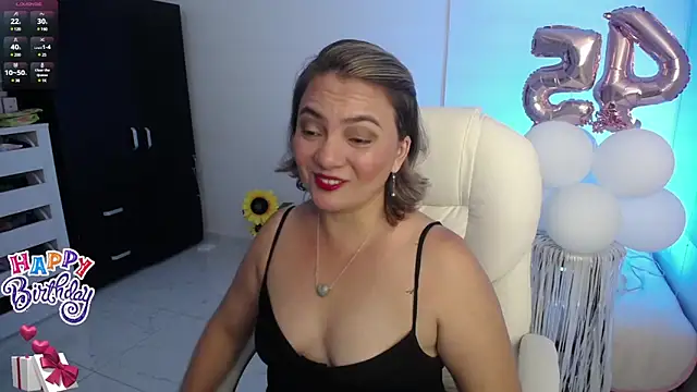 Chiraz hasnaa online show from 01-12-25, 11:36