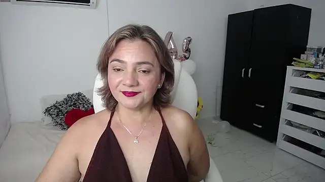 Chiraz hasnaa online show from 01-20-25, 10:59