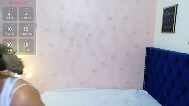 Snapshot of Beautifulskinny18 chatting on 05-08-26, 08:25 Beautifulskinny18 online show from 05-08-26, 08:25