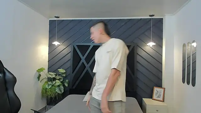 Yeiko Romero  online show from 03-01-25, 05:27