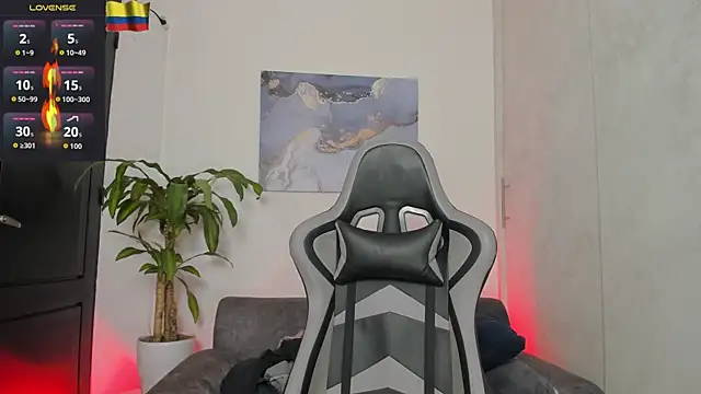 Yeiko Romero  online show from 12-20-25, 02:18