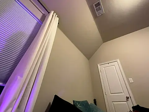 wynterheat online show from 11-24-25, 08:47