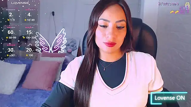 Snapshot of Paulina_627 chatting on 06-17-26, 06:09 Paulina 627 online show from 06-17-26, 06:09