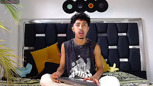 RyanRizzo online show from 01-31-25, 03:33