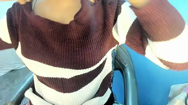 aarjulove online show from 12-18-25, 12:22