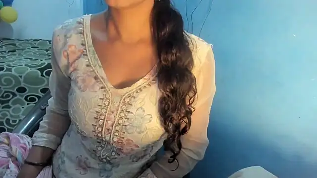 aarjulove online show from 02-19-26, 03:52