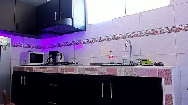 Emma-evans online show from 11-01-25, 02:30