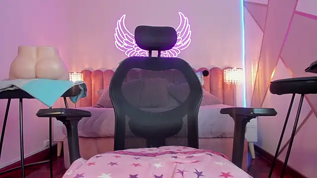  scarletmoore online show from 02-21-25, 01:22