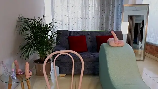 camil milfdream online show from 02-10-25, 04:47