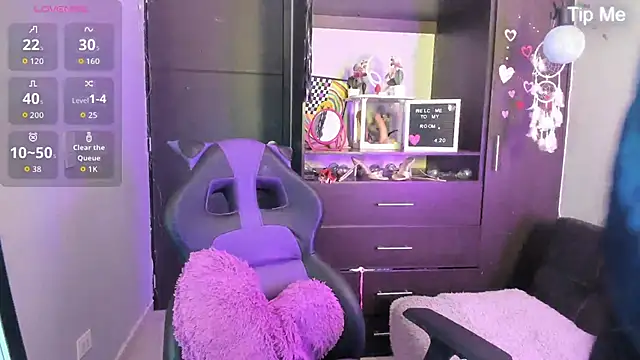 Emilytafur online show from 10-10-25, 08:08