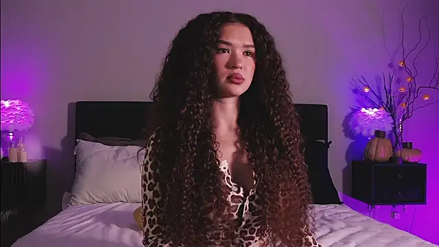 Denise Garciia online show from 11-12-25, 12:16