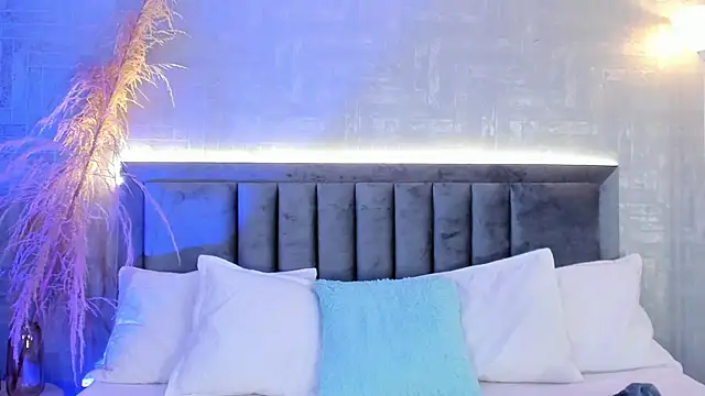 GaiaBaker online show from 11-12-25, 04:18