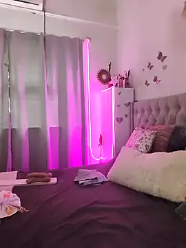 lolavalecuatro online show from 12-05-25, 06:59