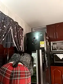 Snapshot of l1la_Rav3n chatting on 03-05-25, 05:29 l1la Rav3n online show from 03-05-25, 05:29