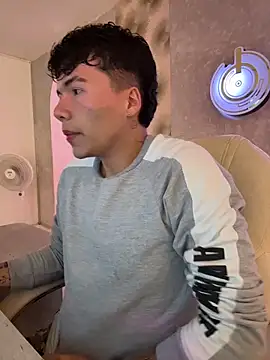 Logan smith1 online show from 10-19-25, 05:35