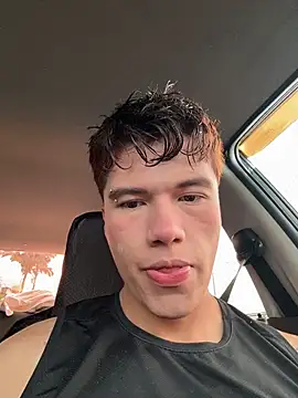 Snapshot of Logan_smith1 chatting on 01-06-26, 07:39 Logan smith1 online show from 01-06-26, 07:39