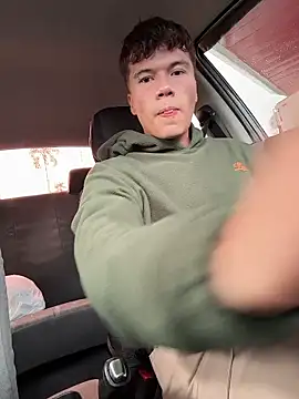 Snapshot of Logan_smith1 chatting on 01-15-26, 04:33 Logan smith1 online show from 01-15-26, 04:33