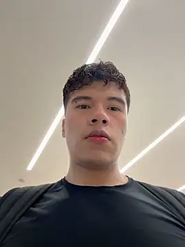 Logan smith1 online show from 04-07-26, 07:25