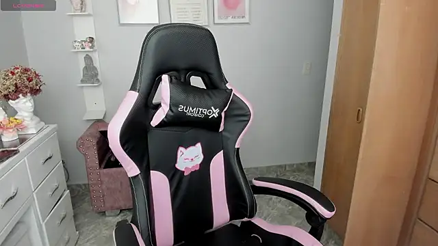 Melannyy  online show from 03-07-26, 12:35