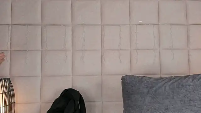 Nia Bunny online show from 01-10-25, 02:02