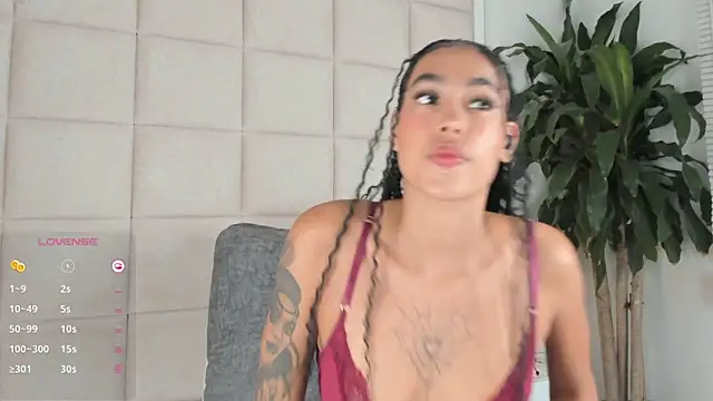 Nia Bunny online show from 01-29-25, 05:56