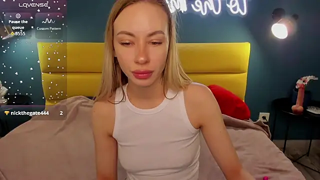 Diana Garrett online show from 03-13-26, 01:45