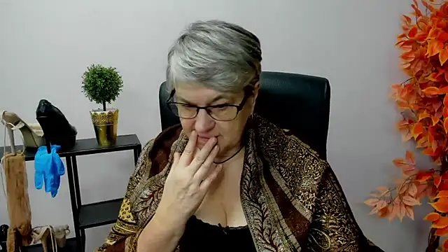 IrisDream online show from 01-28-25, 07:22