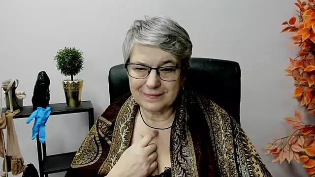 IrisDream online show from 02-12-25, 10:14