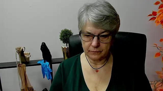 IrisDream online show from 02-14-25, 07:17