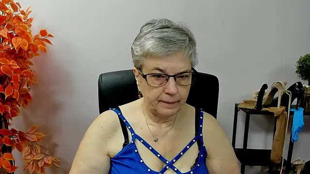 IrisDream online show from 10-21-25, 06:14