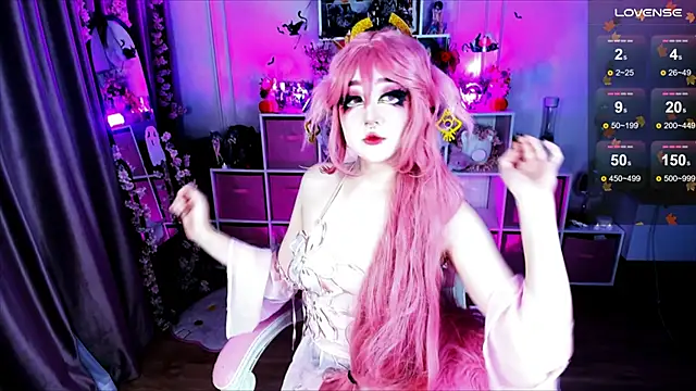 Snapshot of Aki__Ra chatting on 10-26-25, 12:27 Aki Ra online show from 10-26-25, 12:27