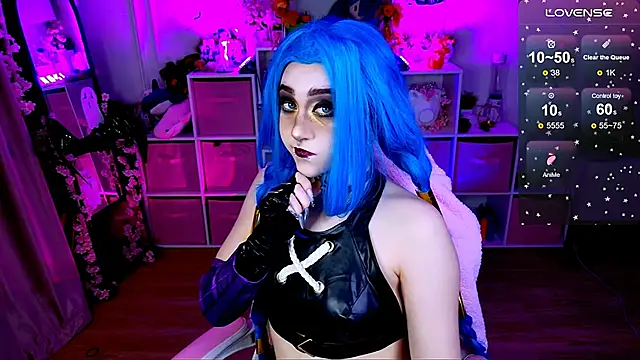 Snapshot of Aki__Ra chatting on 11-27-25, 10:56 Aki Ra online show from 11-27-25, 10:56