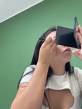 Snapshot of iiris_ chatting on 11-04-25, 02:38 iiris online show from 11-04-25, 02:38