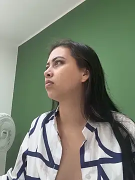 Snapshot of iiris_ chatting on 11-11-25, 02:50 iiris online show from 11-11-25, 02:50