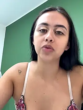 Snapshot of iiris_ chatting on 11-21-25, 04:16 iiris online show from 11-21-25, 04:16